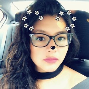 Meet your Posher, Lizbeth